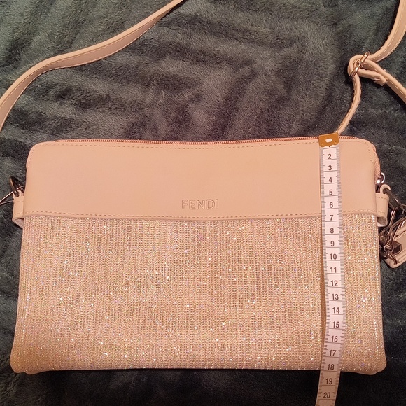 Women crossbody bag. Color Creme and sparkly. - Picture 5 of 5